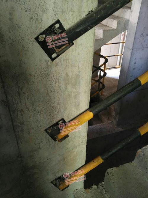 槽钢底座厂家直销价格对比 汉坤实业与北城实业选购指南